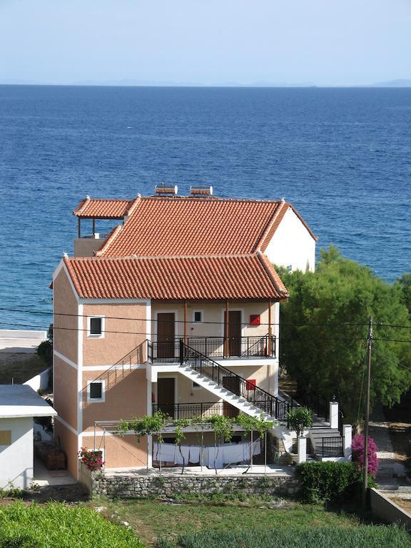 Amfilissos Hotel Koumeika Exterior foto